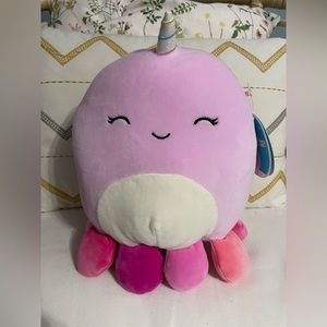 BNWT Davina the Octocorn Squishmallow 8”